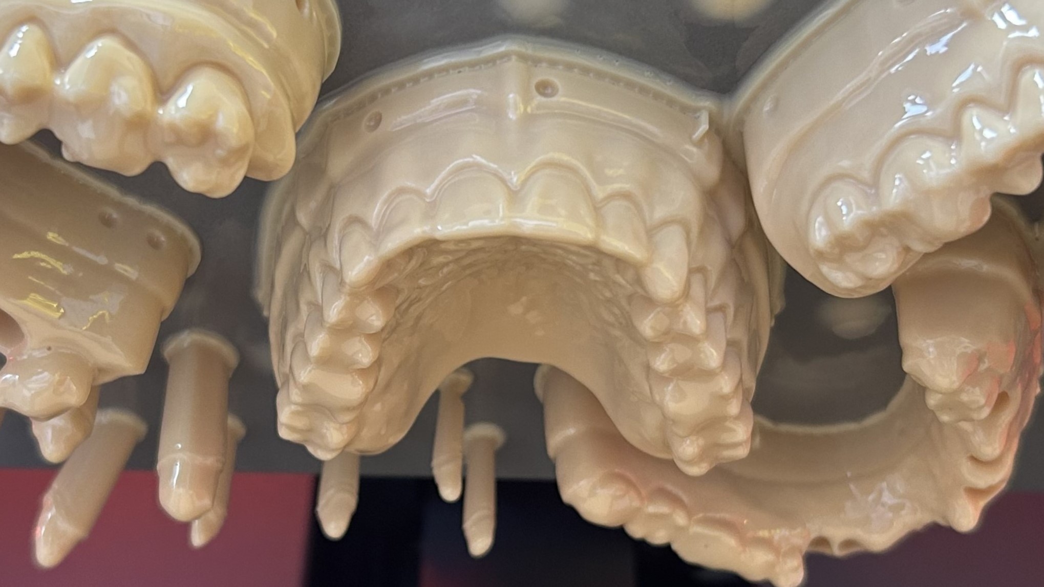  Plataforma de construção em detalhe com a dima Print stone Beige